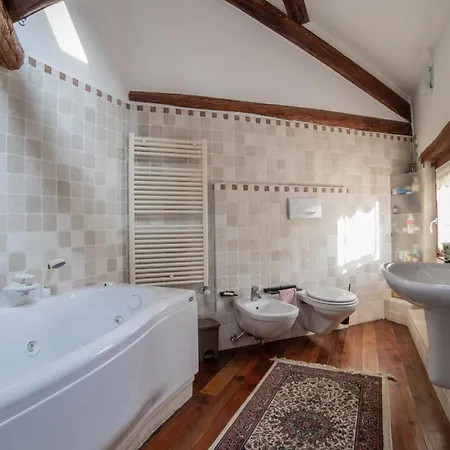 Dolomites Luxury Penthouse شقة *