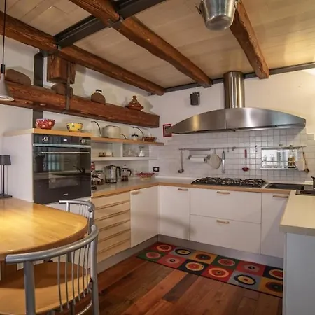 Dolomites Luxury Penthouse Lägenhet Agordo