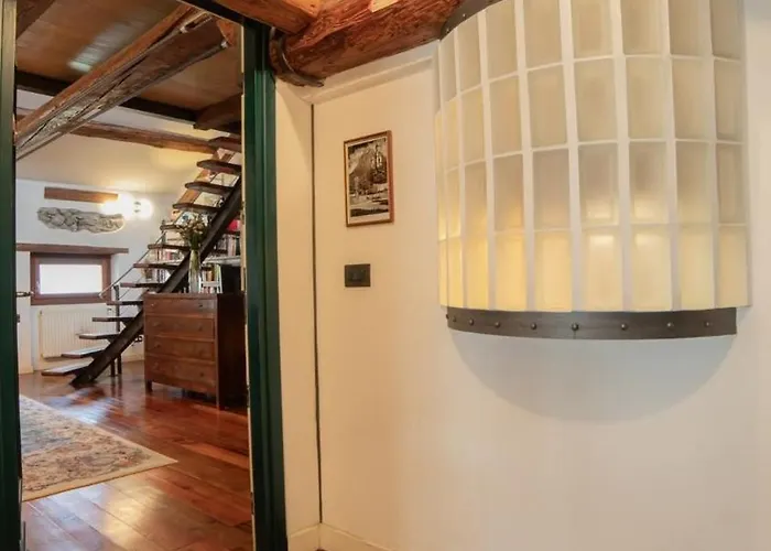 아파트 Dolomites Luxury Penthouse 아고르도